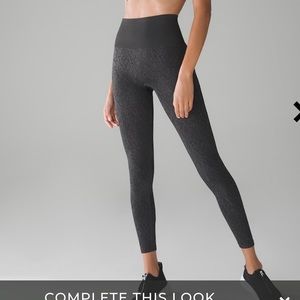 Soma Slimming Jacquard Leggings NWT